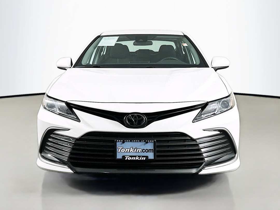 2024 Toyota Camry LE - Image 2
