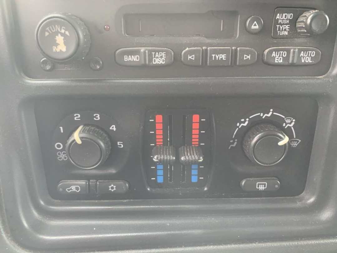 2005 Chevrolet Silverado 1500Hd LS - Image 19