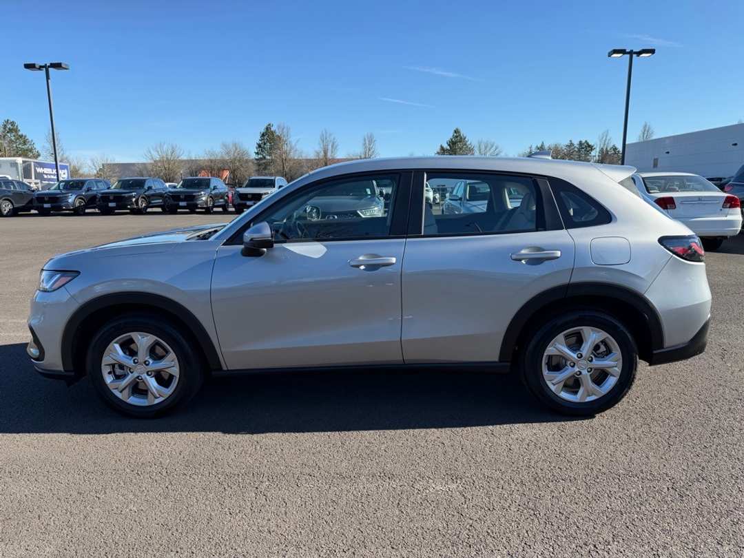 2025 Honda HR-V LX - Image 5