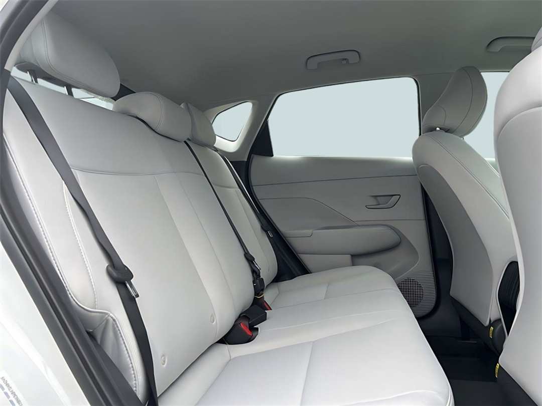 2026 Hyundai Kona SE - Image 12