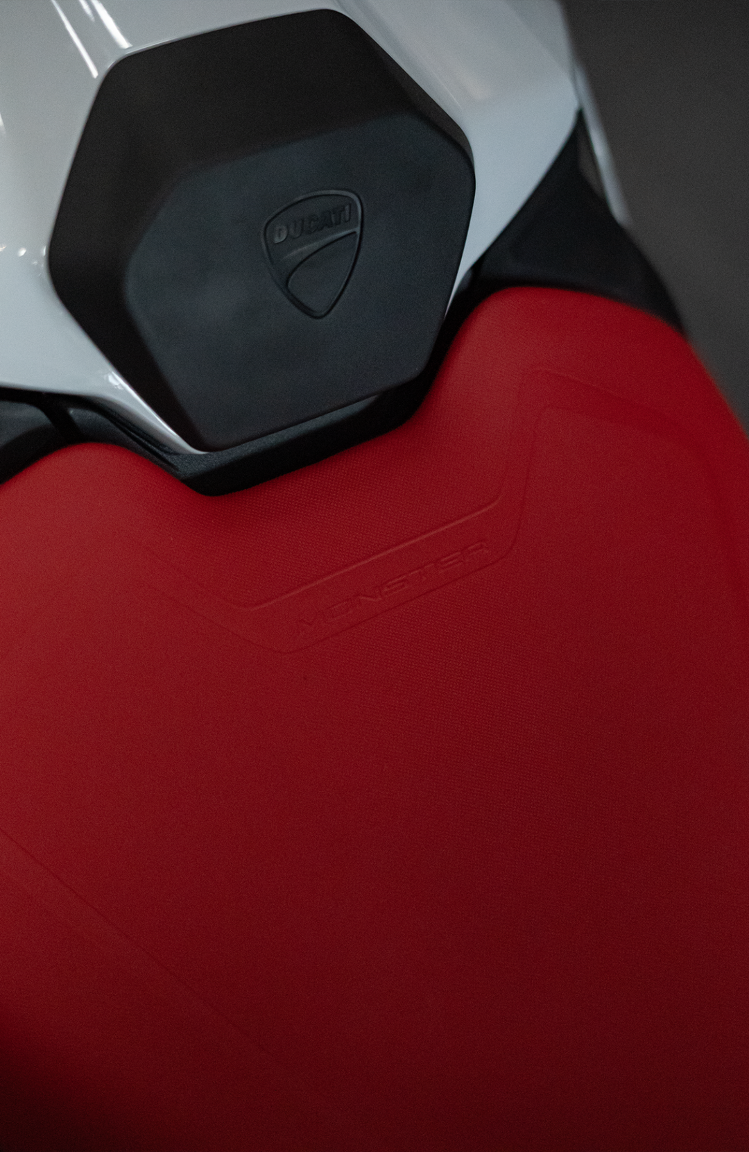 2025 Ducati Monster + - Image 8