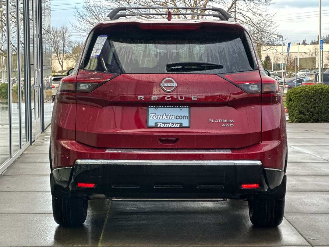 2026 Nissan Rogue Platinum - Image 4