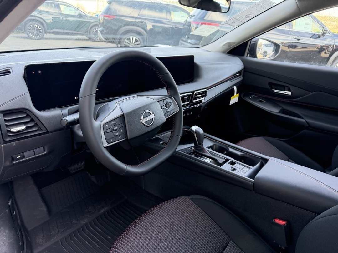 2026 Nissan Sentra SR - Image 14