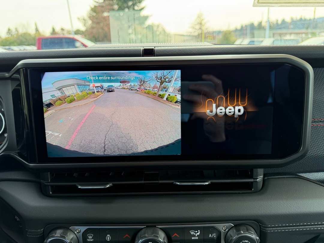 2026 Jeep Wrangler Rubicon - Image 23