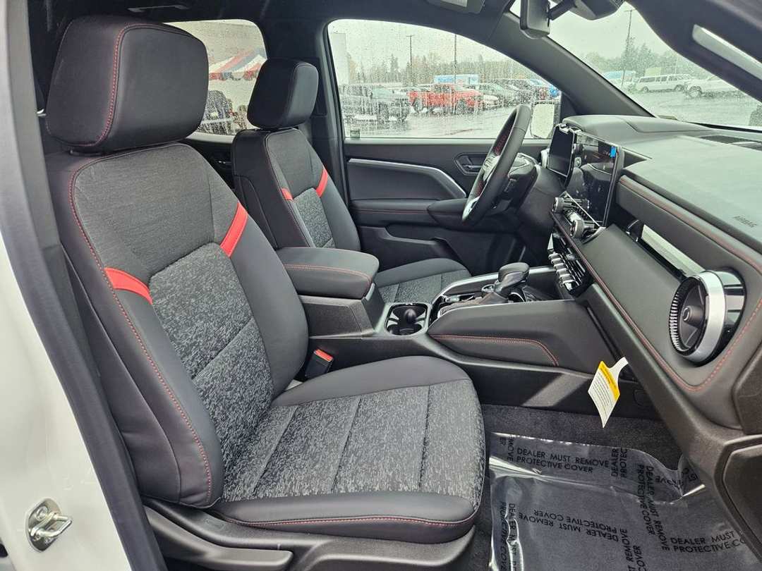 2026 Chevrolet Colorado Z71 - Image 41