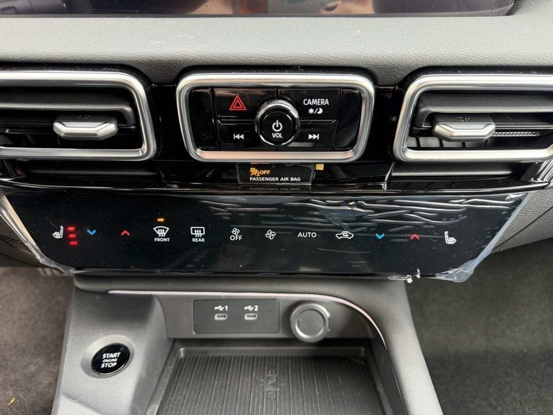 2026 Nissan Sentra SR - Image 22