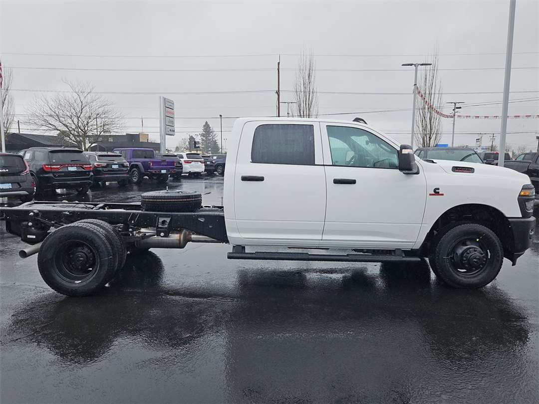 2026 Ram 3500 Tradesman - Image 7