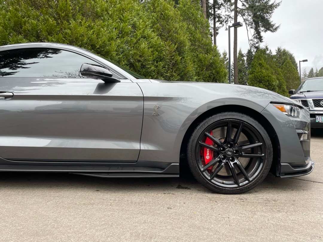 2021 Ford Mustang Shelby GT500 - Image 2