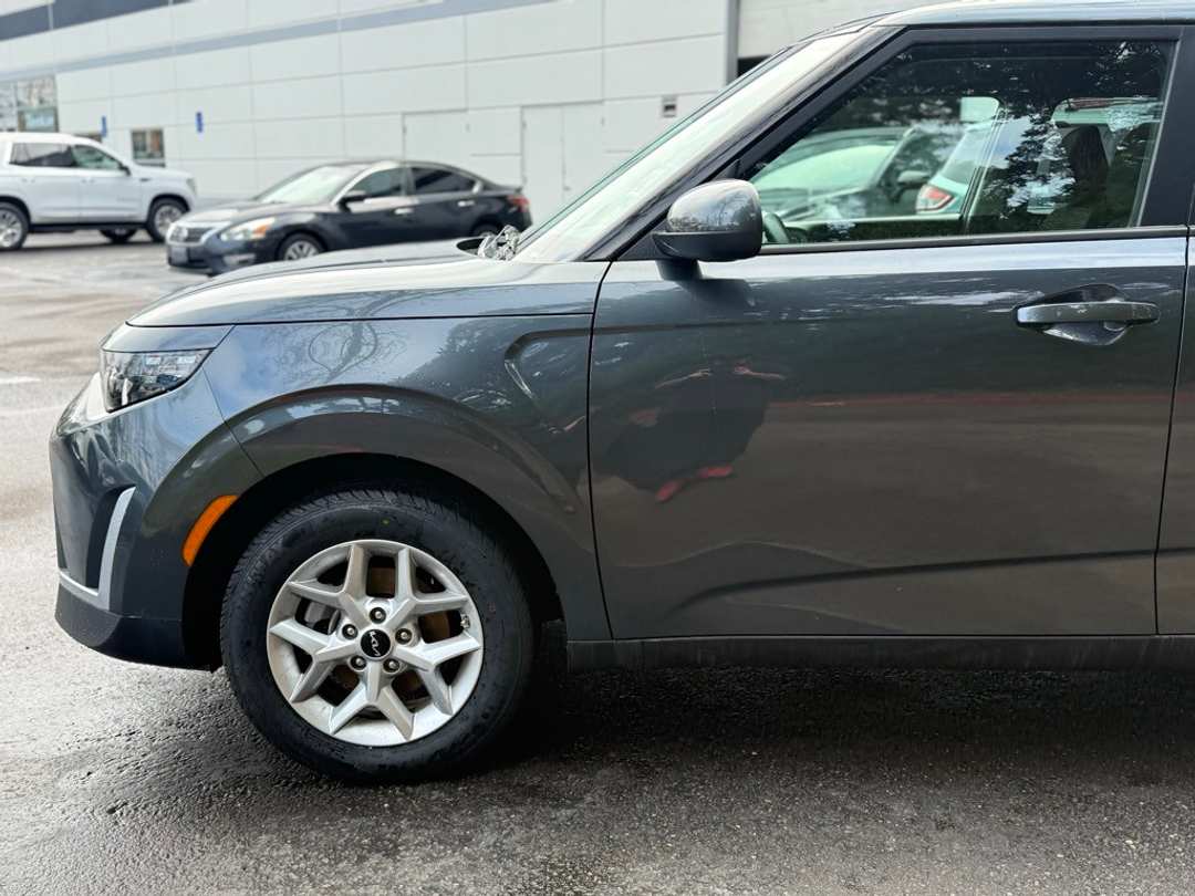 2024 Kia Soul LX - Image 6