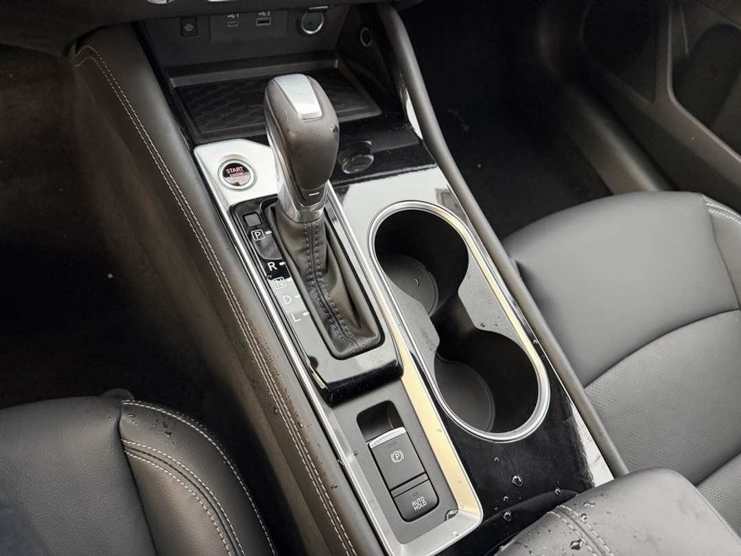 2025 Nissan Altima 2.5 SL - Image 23