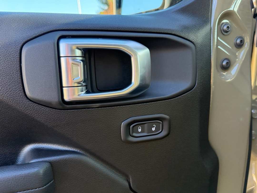 2026 Jeep Wrangler Sport - Image 13