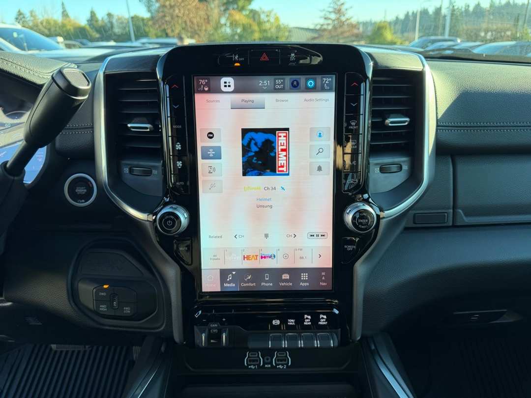 2026 Ram 3500 Laramie - Image 21