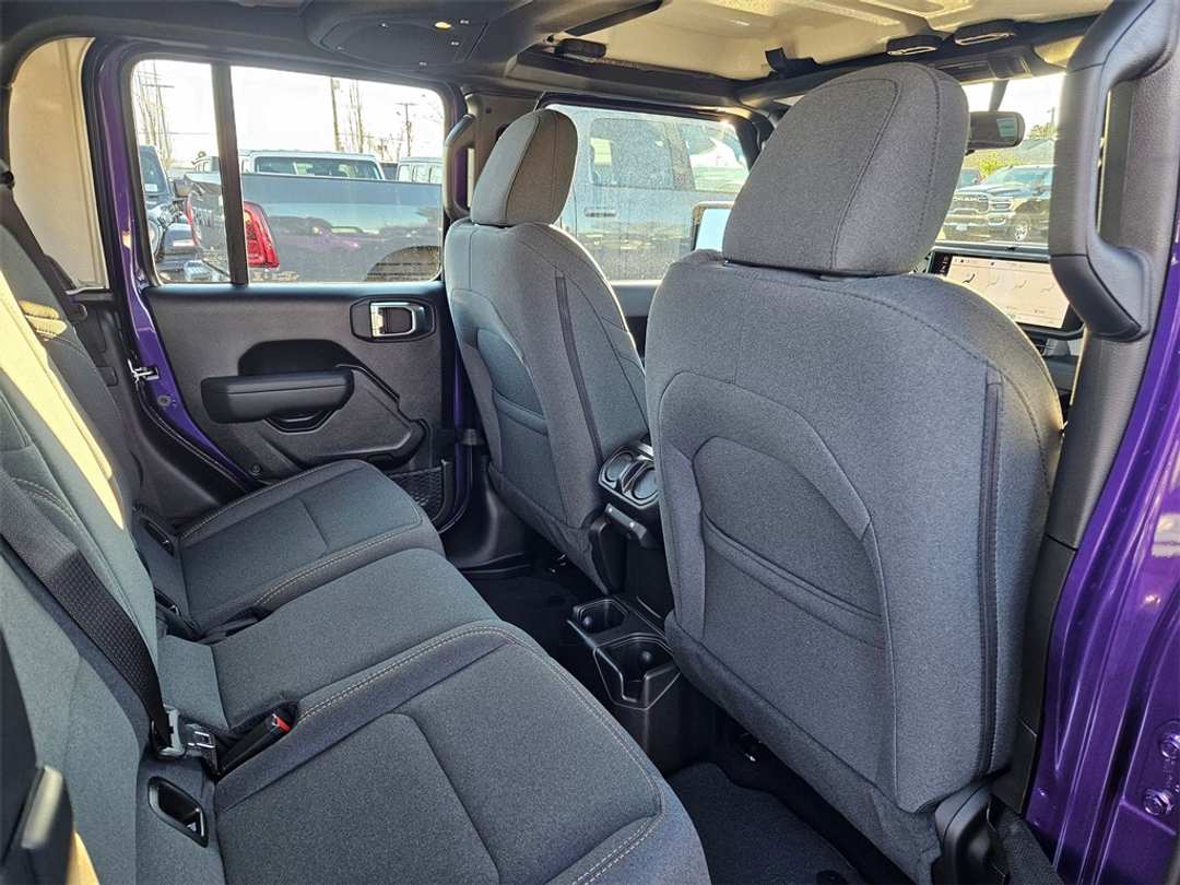 2026 Jeep Gladiator Sport - Image 33