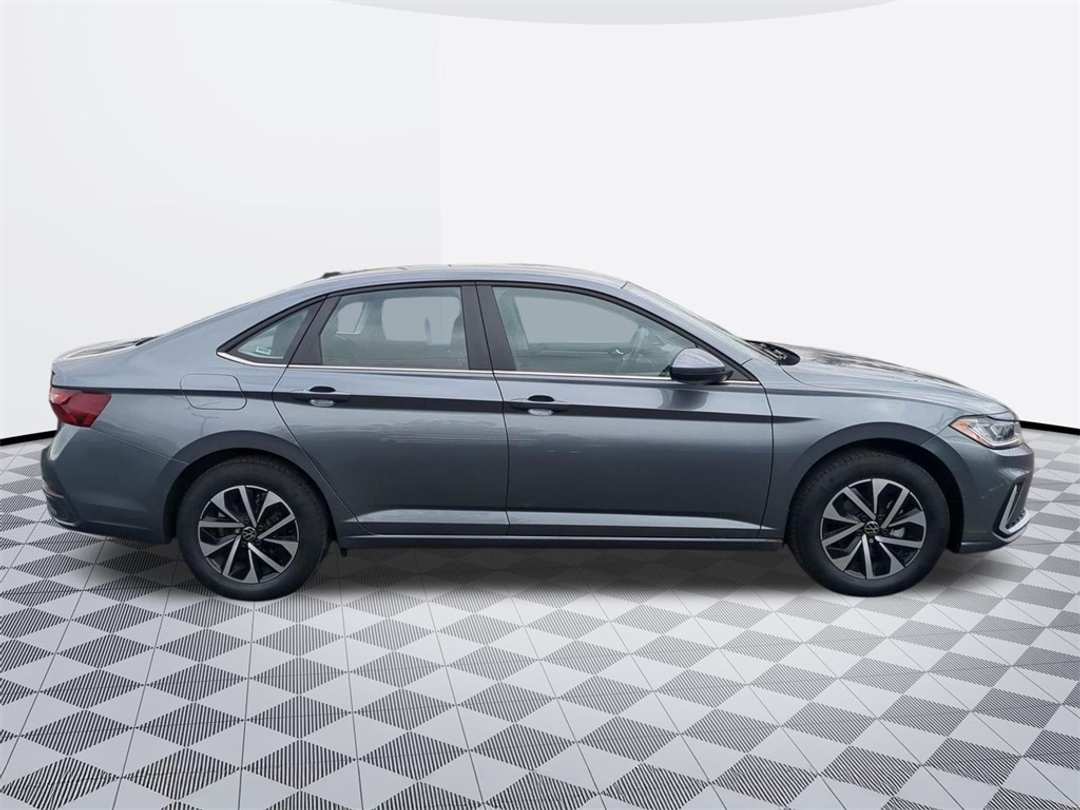 2025 Volkswagen Jetta 1.5T S - Image 7