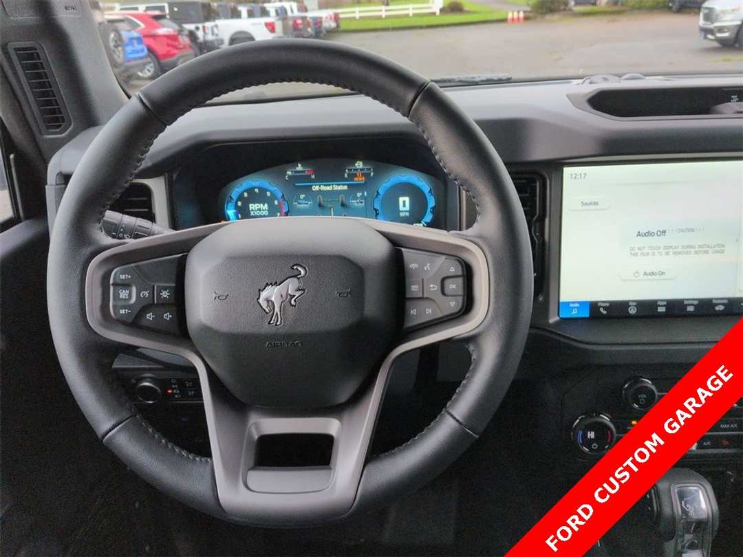 2025 Ford Bronco Big Bend - Image 13