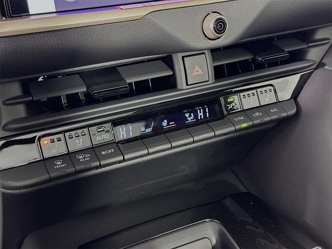 2026 Toyota Crown Platinum - Image 16