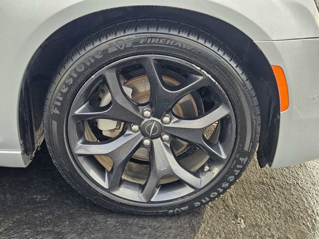 2023 Chrysler 300 S - Image 39