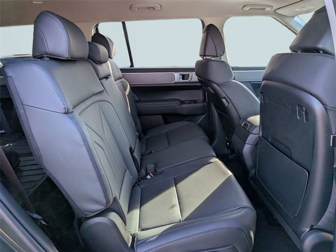 2026 Hyundai Santa Fe XRT - Image 32