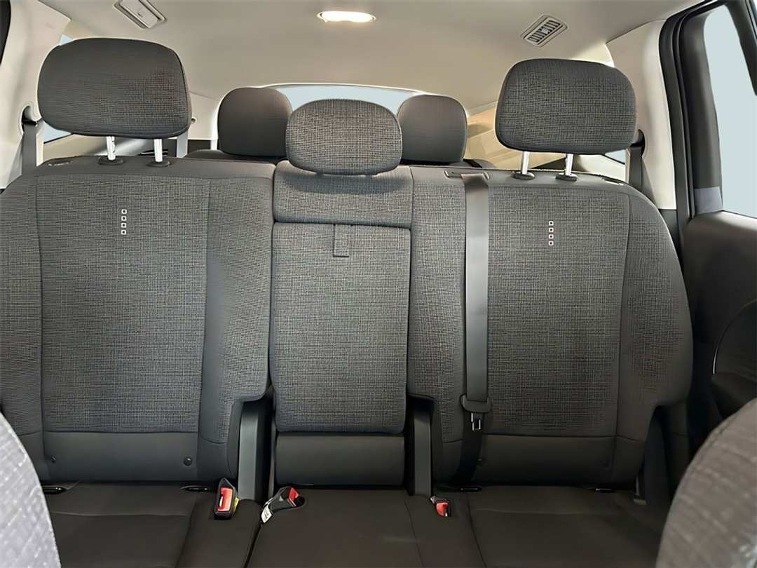 2026 Hyundai Ioniq 9 S - Image 18