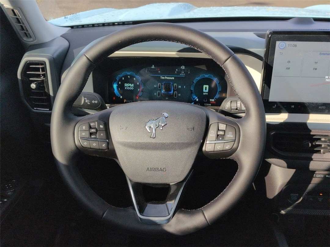 2025 Ford Bronco Sport Heritage - Image 13