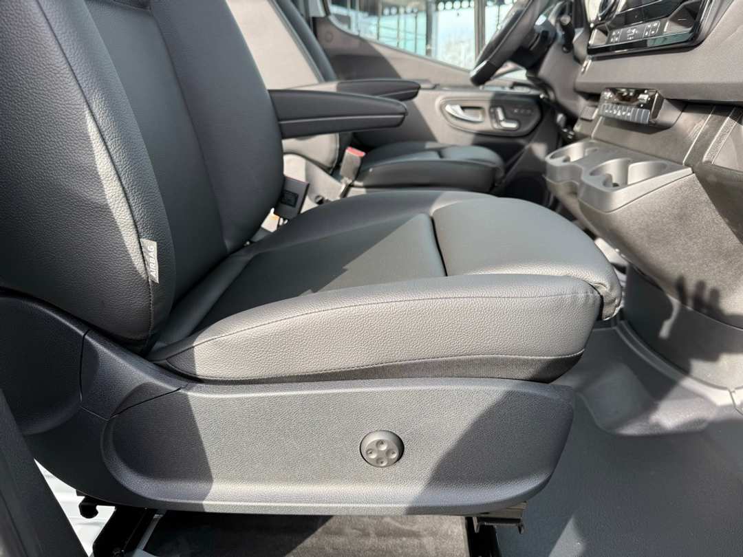 2025 Mercedes-Benz Sprinter 2500 Cargo 144 WB - Image 16