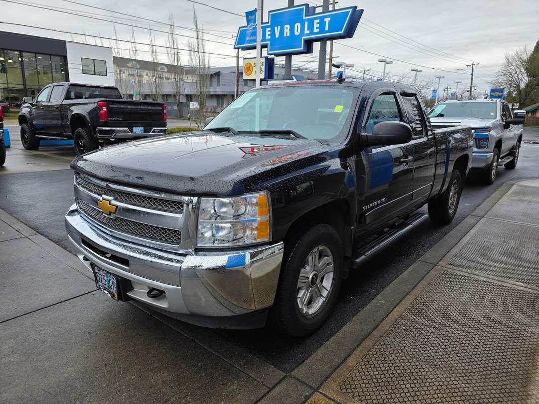 2013 Chevrolet Silverado 1500 LT - Image 2