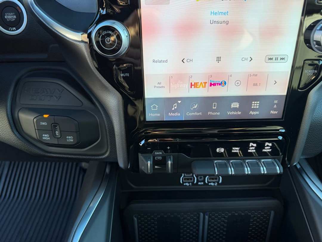 2026 Ram 3500 Laramie - Image 23