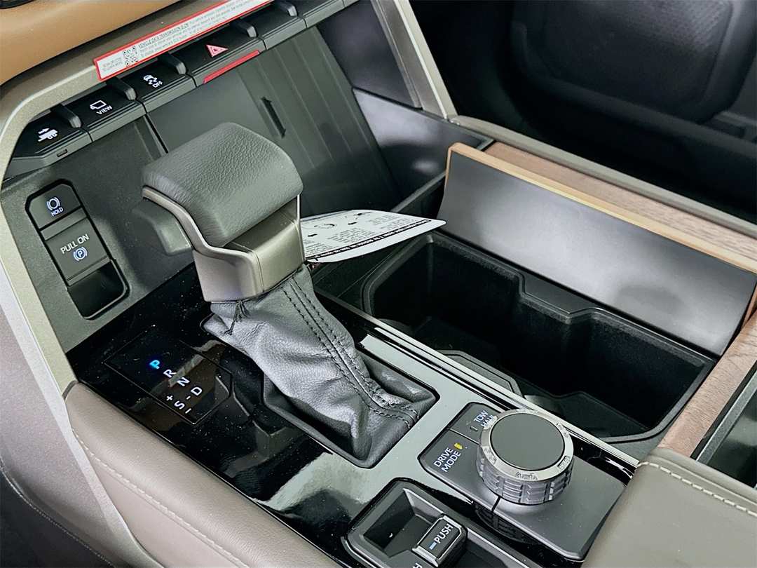 2026 Toyota Tundra 1794 Edition - Image 17