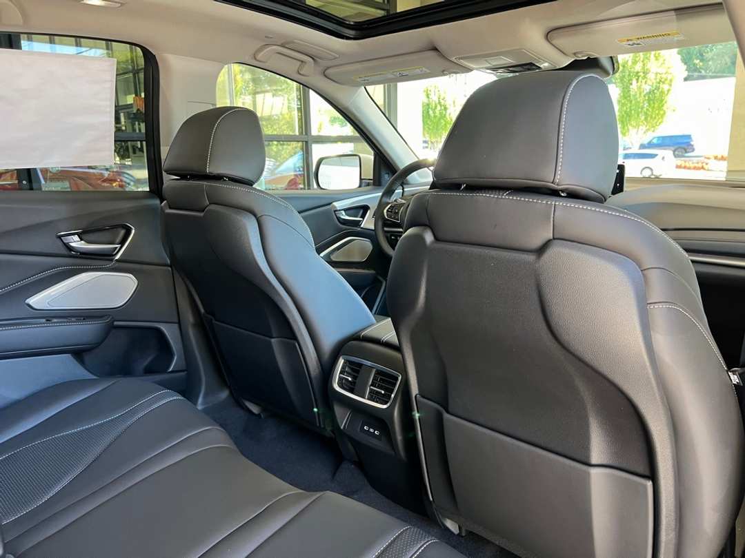 2026 Acura RDX Technology Package - Image 28