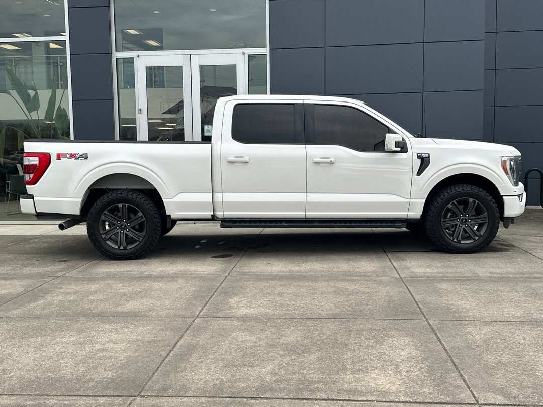 2023 Ford F-150 Lariat - Image 2