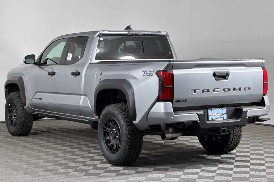 Toyota Tacoma - Image 5