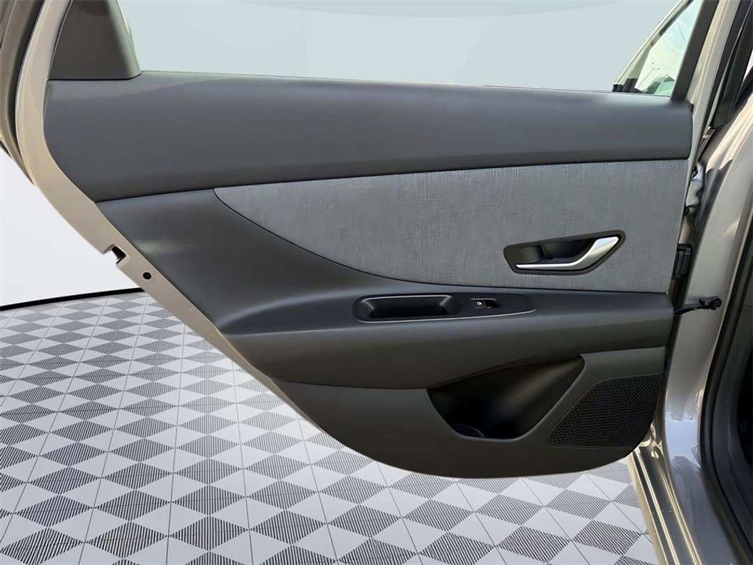 2026 Hyundai Elantra Limited - Image 29