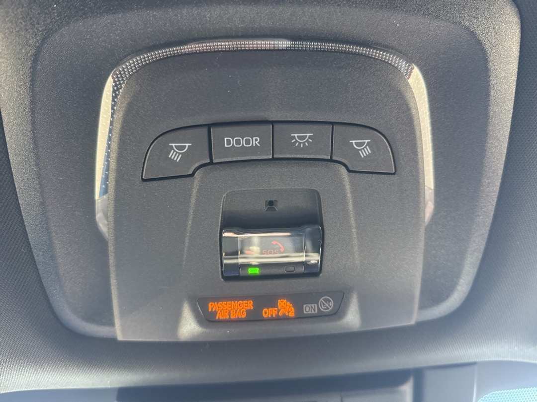 2026 Subaru Solterra Premium - Image 40