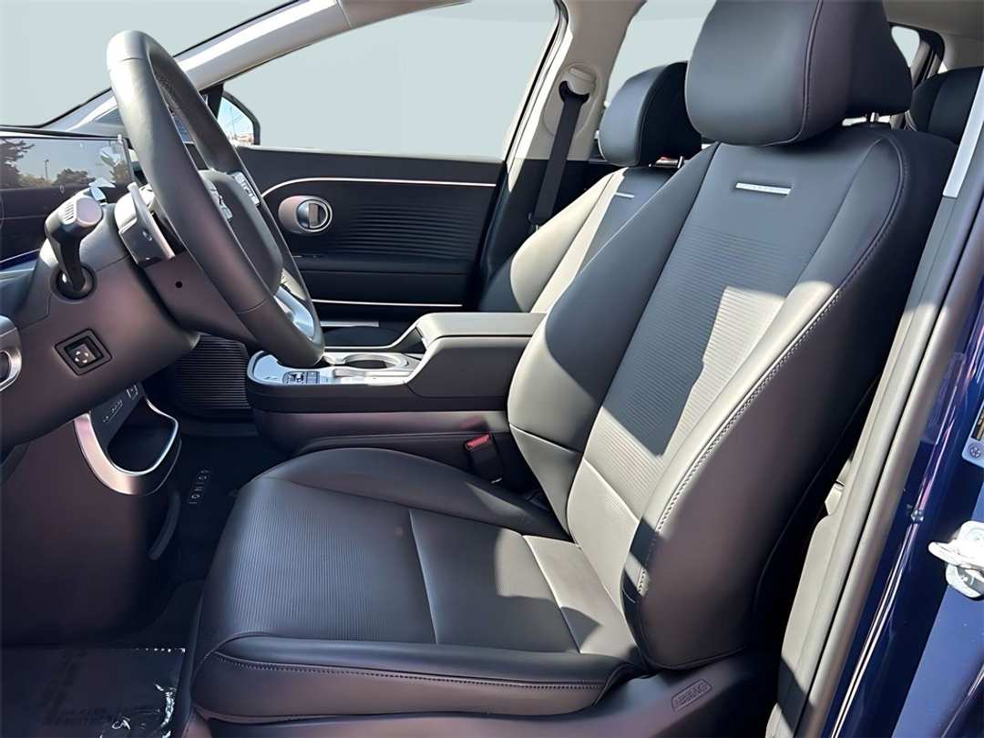 2026 Hyundai Ioniq 9 Performance Limited - Image 22