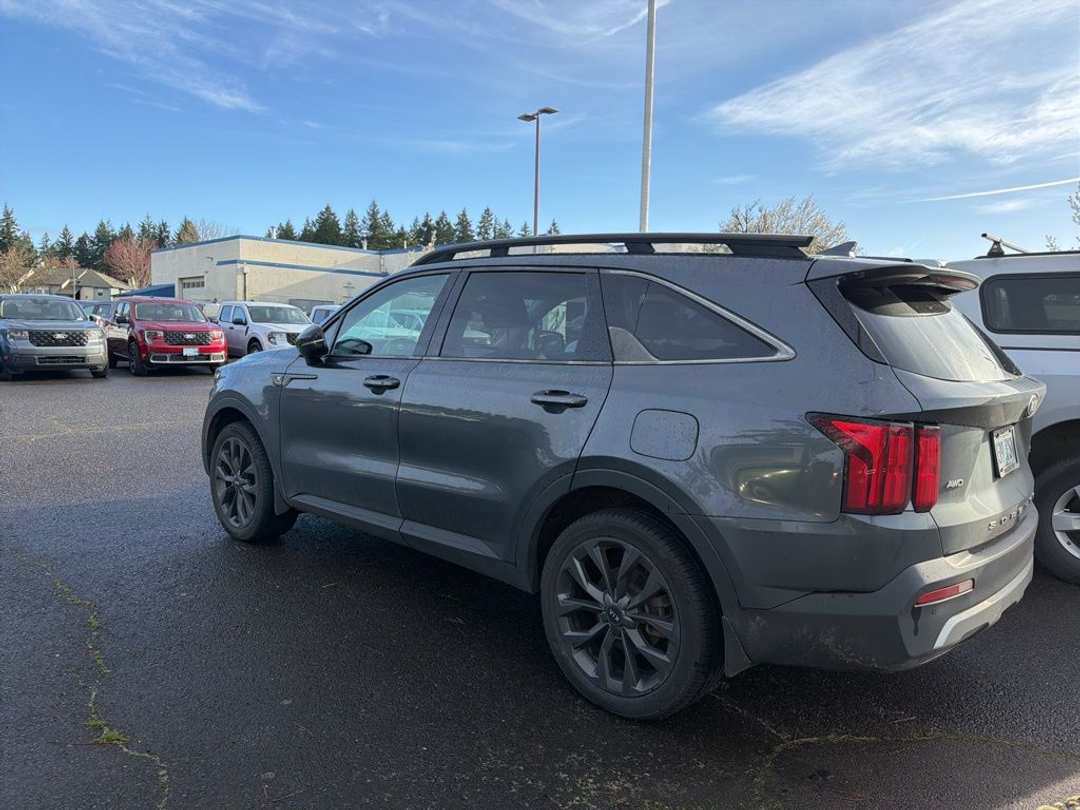 2021 Kia Sorento SX Prestige XLine - Image 3