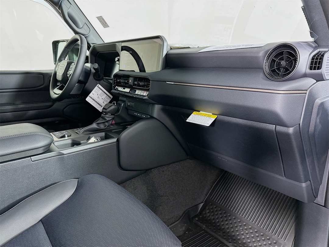 2026 Toyota Land Cruiser Base - Image 31