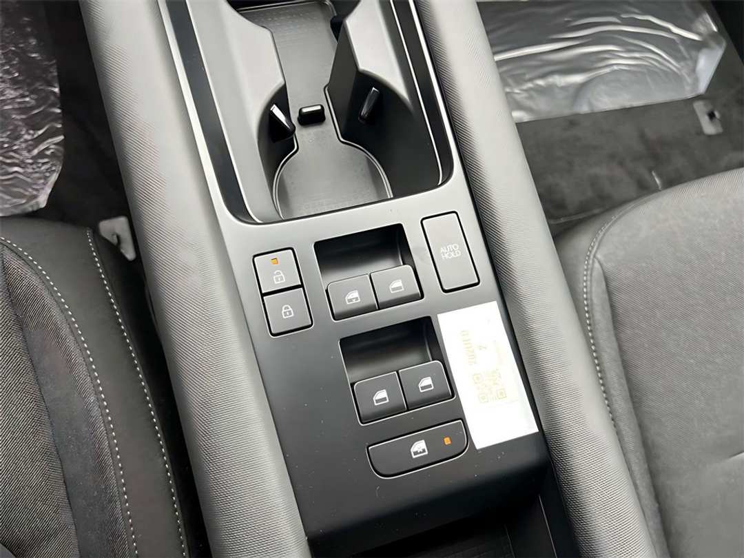 2025 Hyundai Ioniq 6 SE - Image 21