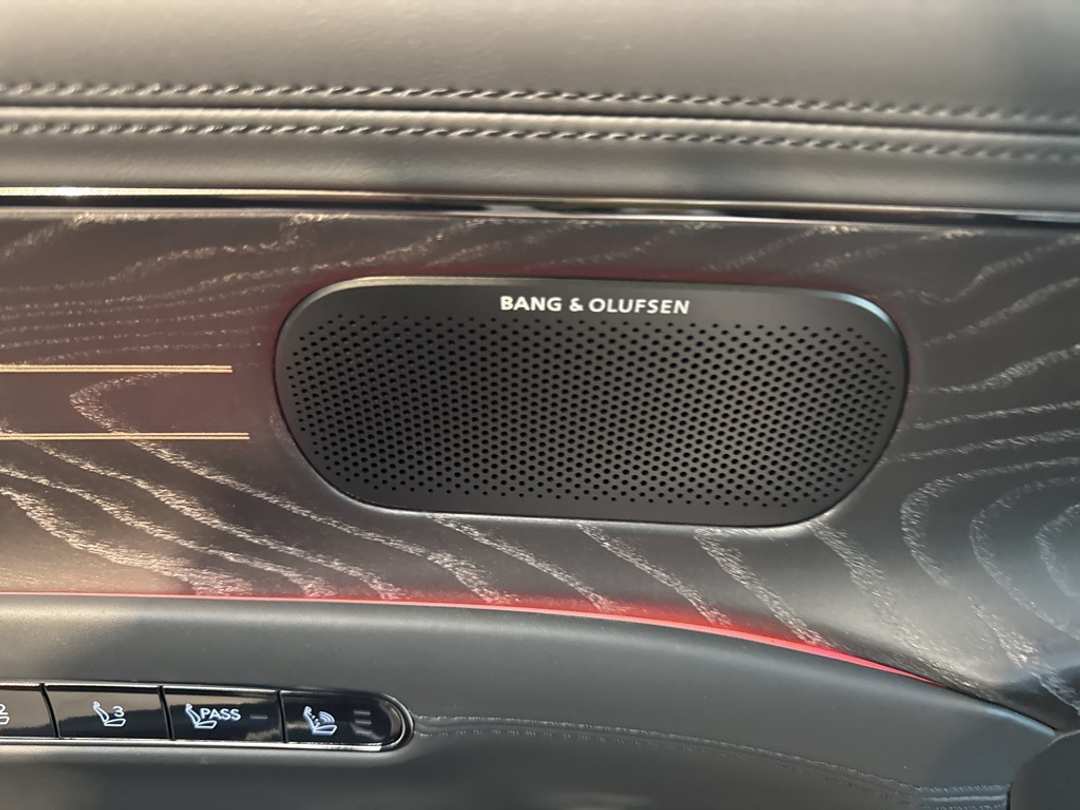 2026 Genesis G90 3.5T eSC - Image 16