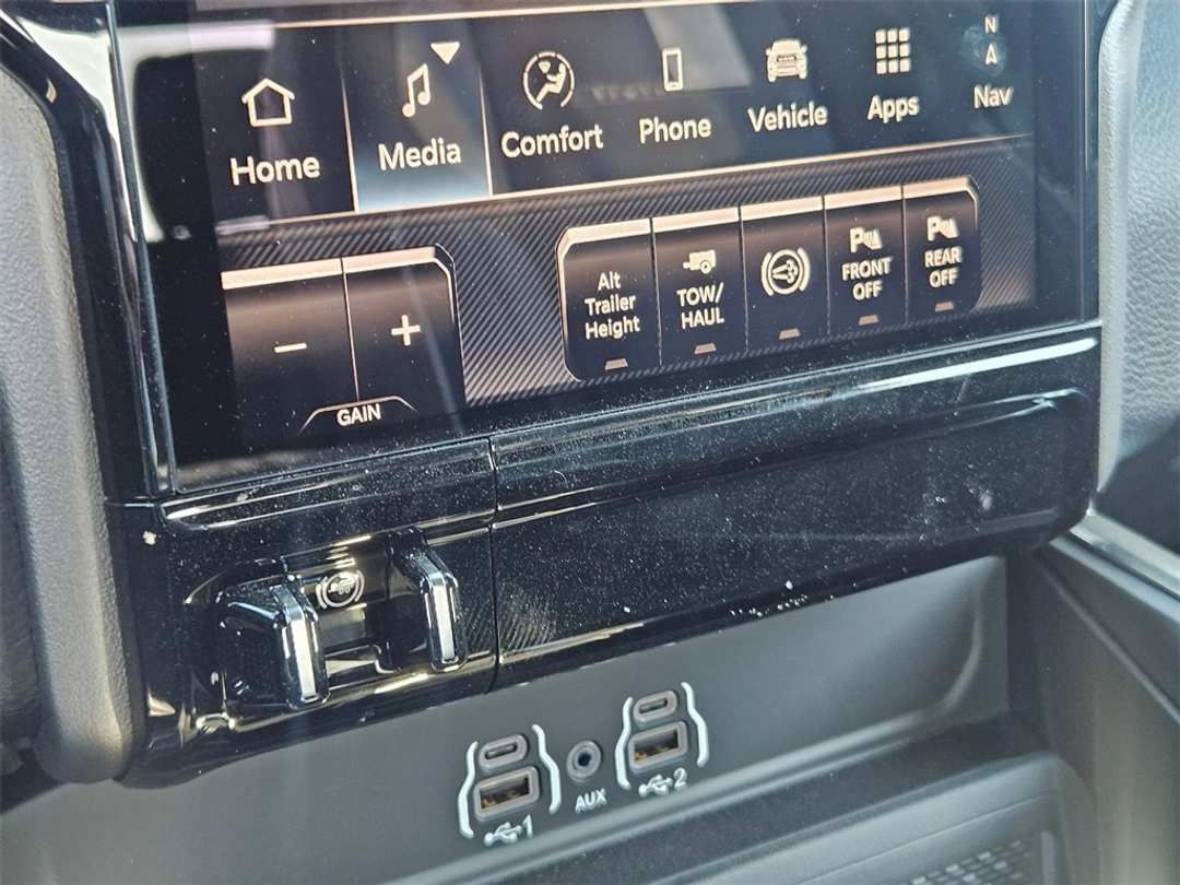 2026 Ram 3500 Laramie - Image 23