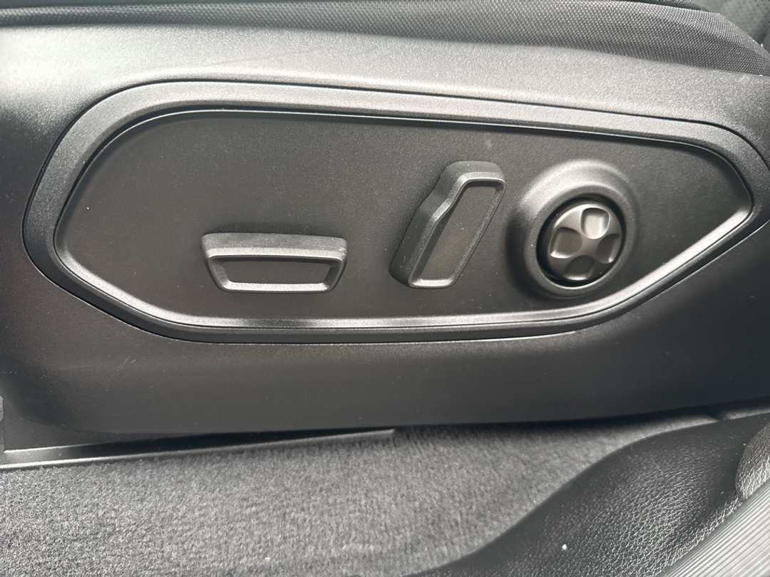 2024 Jeep Grand Cherokee L Altitude X - Image 11