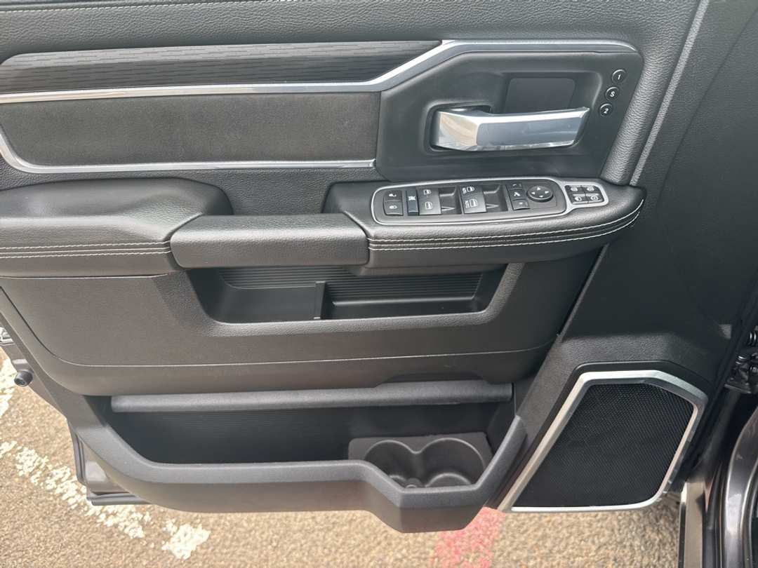 2024 Ram 2500 Laramie - Image 16