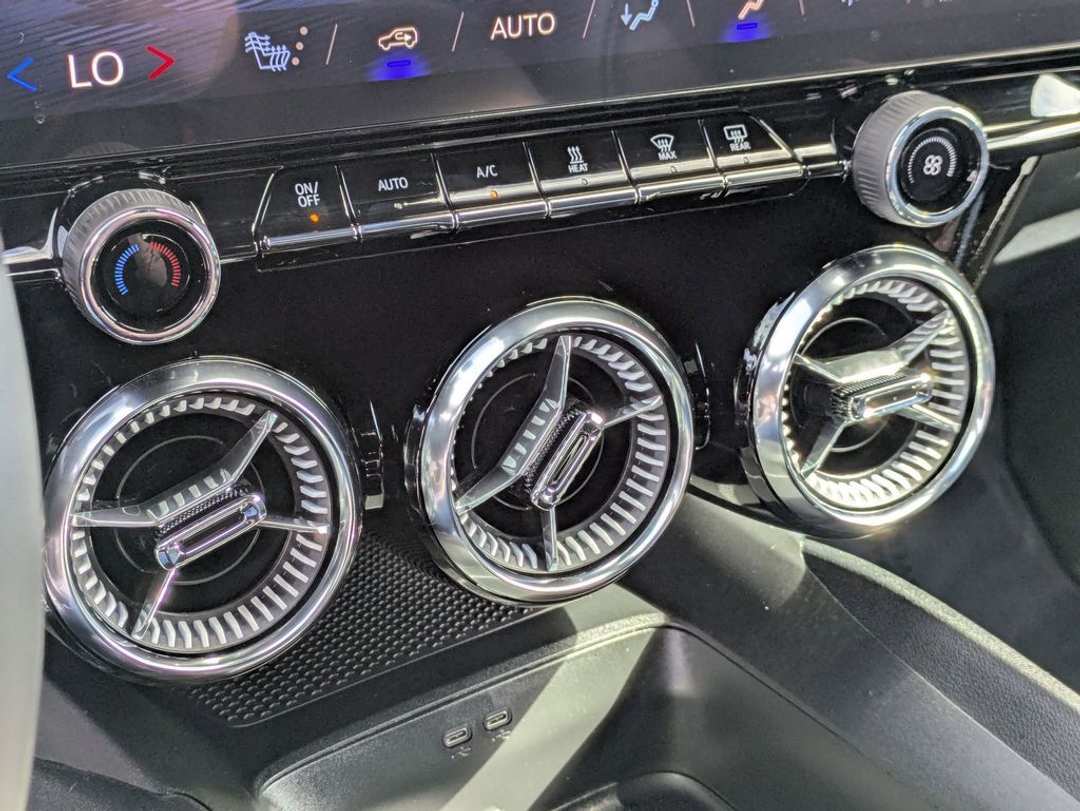 2026 Chevrolet Blazer Ev LT - Image 24