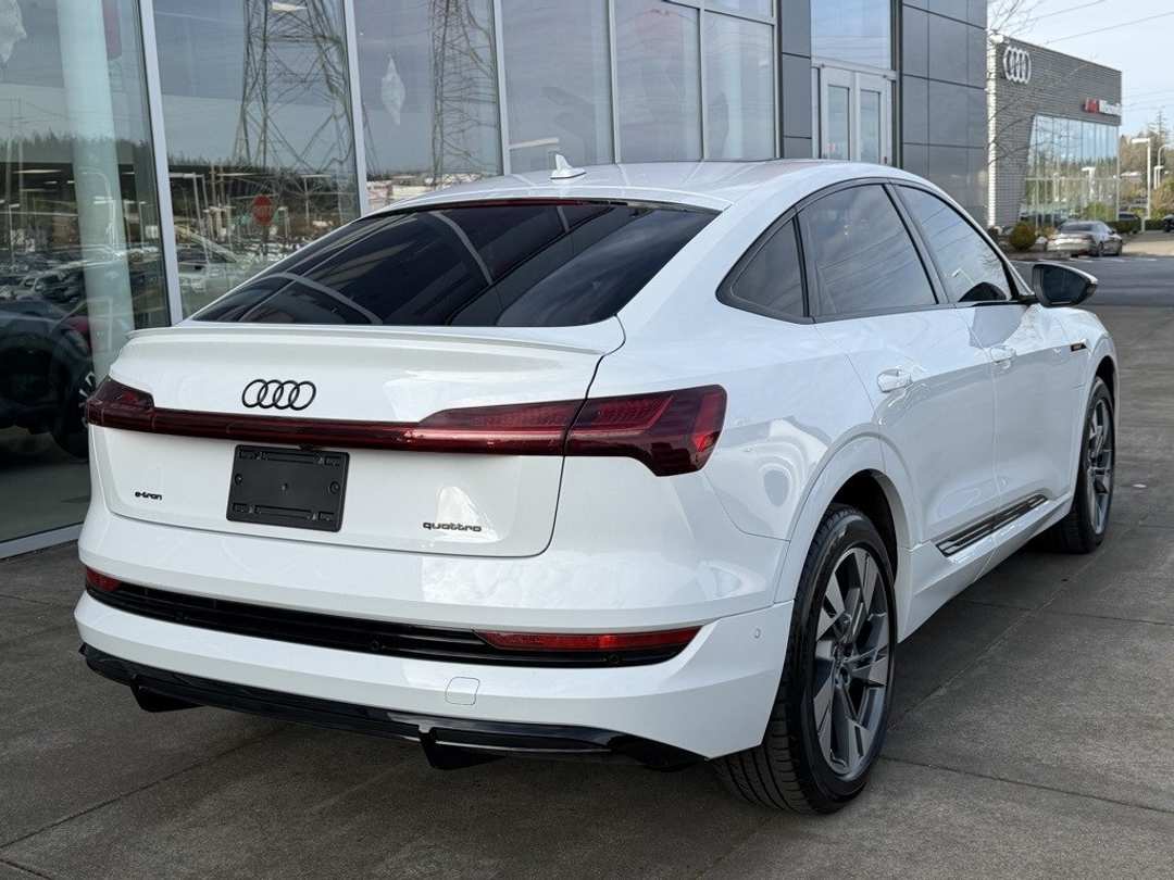 2022 Audi E-Tron sportback S line Premium - Image 7