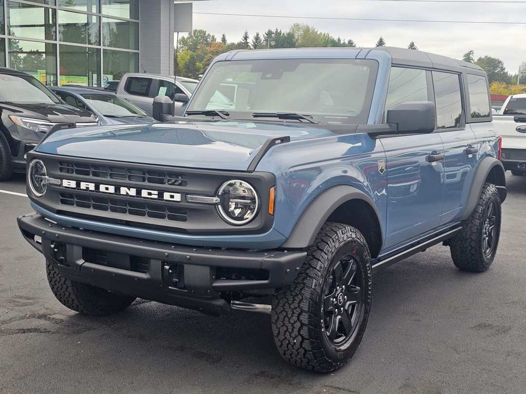 2025 Ford Bronco Big Bend - Image 3