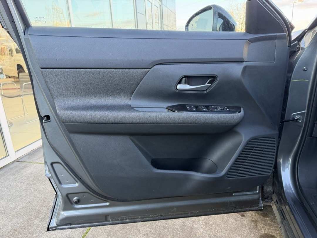 2026 Nissan Kicks SV - Image 11