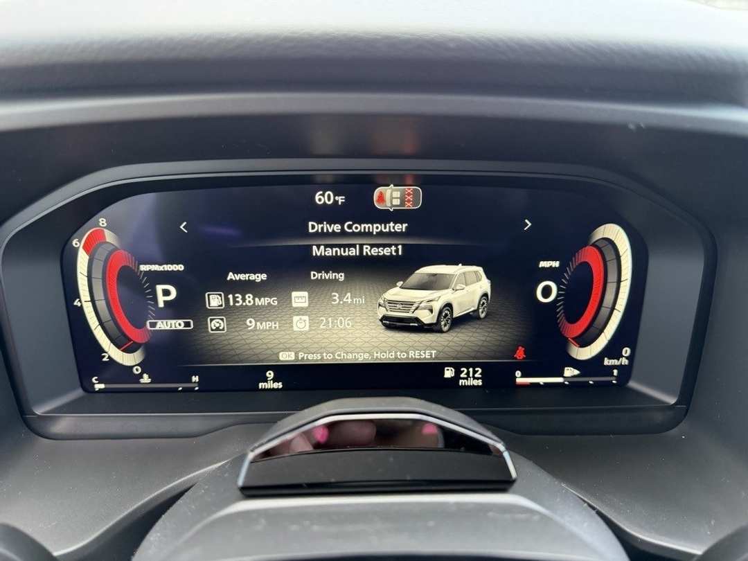 2026 Nissan Rogue Platinum - Image 20