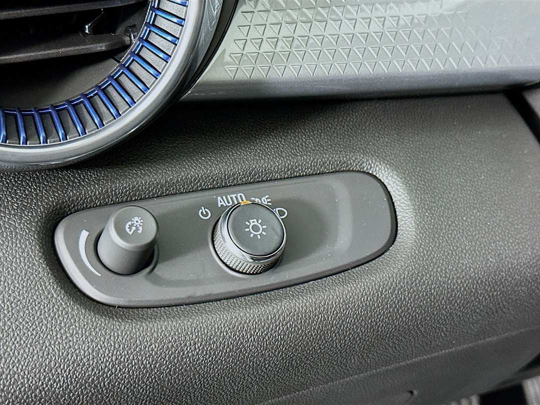 2026 Chevrolet Trax LT - Image 11