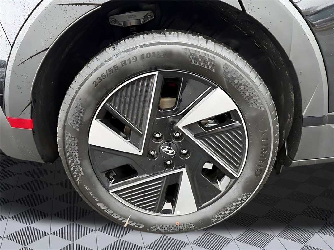 2026 Hyundai Ioniq 5 SE - Image 9