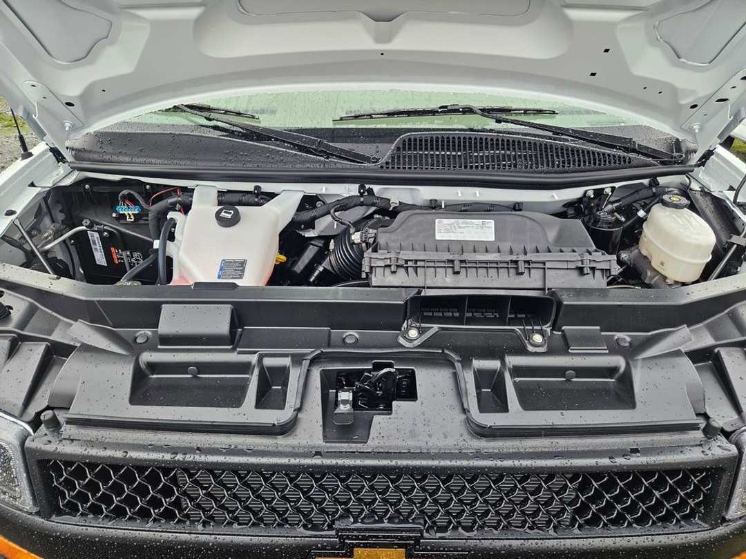 2025 Chevrolet Express 2500 Work - Image 38