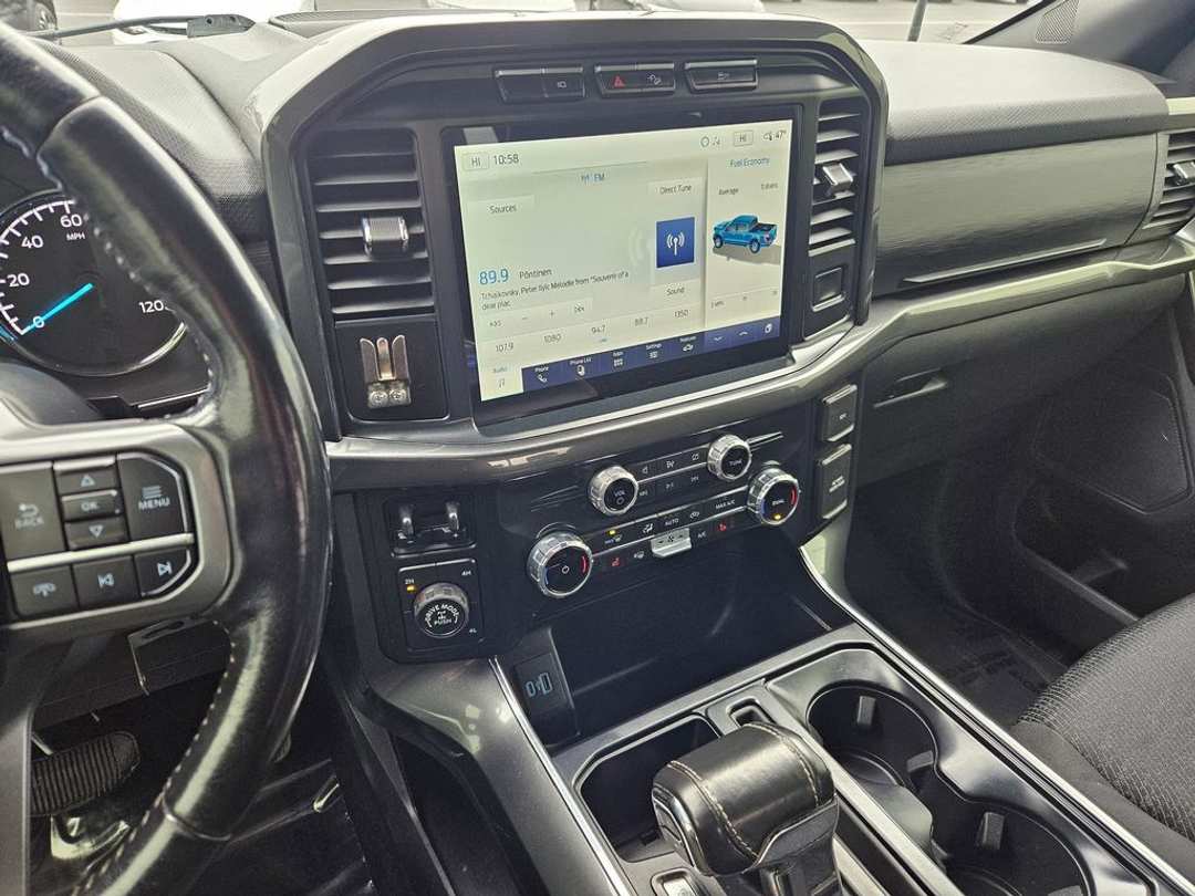 2022 Ford F-150 XLT - Image 19